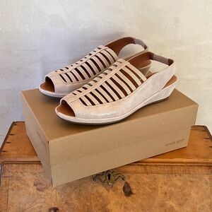 Gentle Souls “Lee” Wedge Sandals 8.5